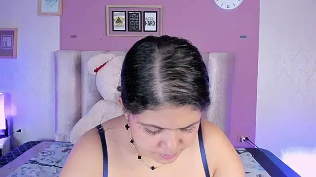Chat +18 de ORIANNA_21 ao vivo