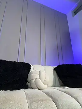 XXX chat uživo modela Frank_Farrell