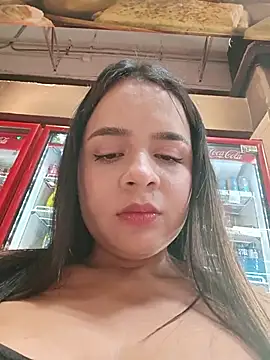 Julieth_hot-69 - Masturbate me in the store's dressing ro
