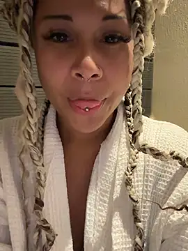 HaileyDiana - Masturbate in Shower-Room⭐