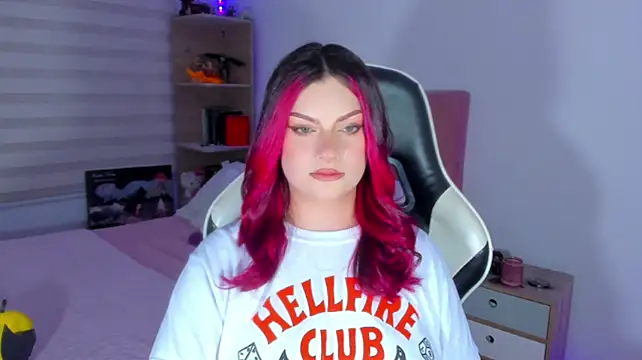 Онлайн чат XXX OphelianaRose33