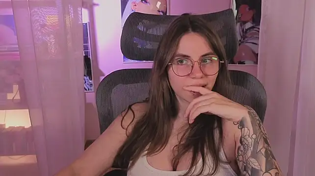 Chat +18 de _AnnaStark_ ao vivo