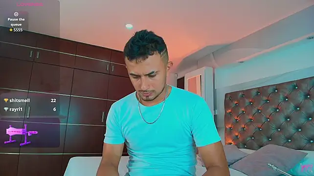 Chat XXX en directo de Valentiinoss
