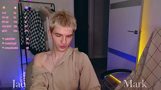 צ'אט XXX בשידור חי של itsyanbb