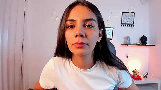 martina_mancini's Live XXX Chat