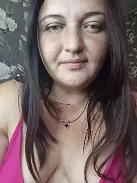XXX chat uživo modela AngelinaKisssa