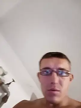 XXX chat uživo modela Merolmtv