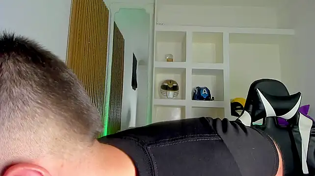 SebastianMaximoff_ XXX чат на живо