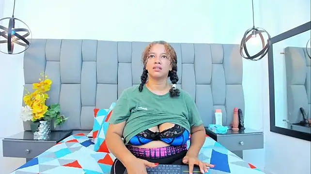 Alesandrarouse - Bra Off