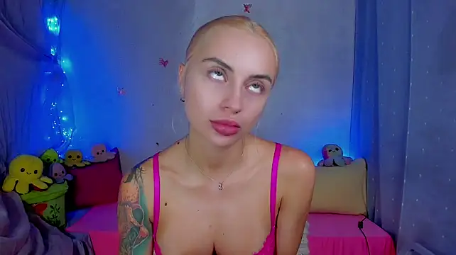 YourLizzyDoll - stay topless 2 min