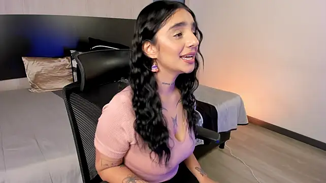 Abriil_cutee live XXX chat