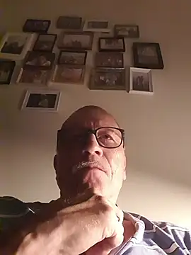 NextAct92 Live XXX-Chat
