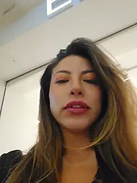 Karen_San_Miguel Chat XXX in diretta