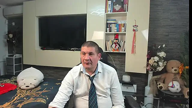 SpartacusDaddy48 Adlı Modelin Canlı XXX Sohbeti