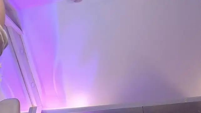 Angela_Torres_ 现场XXX聊天
