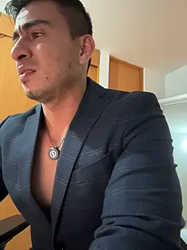 Chris_Clarck Adlı Modelin Canlı XXX Sohbeti