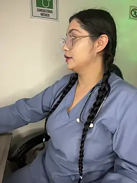Amyy_1 - Dr. Amy plug anal+ 20 slaps