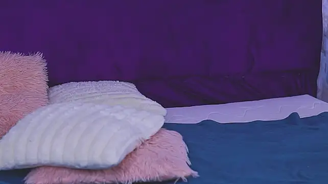EllinaNuria Adlı Modelin Canlı XXX Sohbeti
