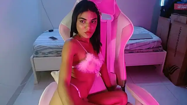 Raya_velvetn Live XXX chat