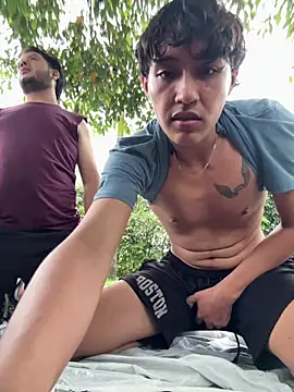 Chat XXX en directo de TonnyBottom