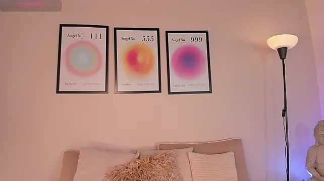 Arianabromw - Im hard, give your best blowjob 😈🍆