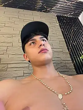 Chatroom XXX en direct de Lander_Cruz