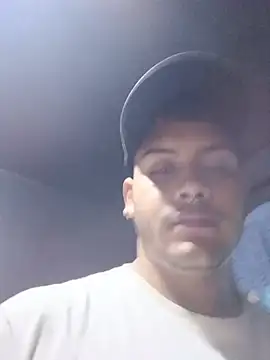 Saul_88 live XXX chat