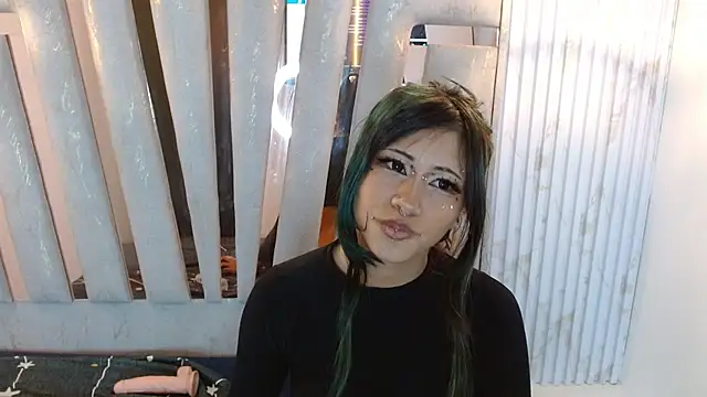 yiyi_cs XXX чат на живо