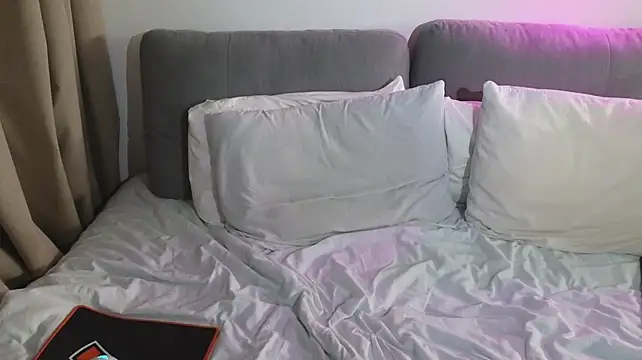 cute_thomas – Naživo XXX chat