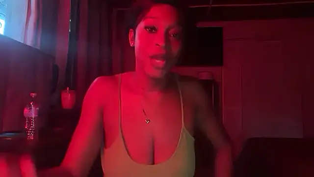 Онлайн чат XXX saffirebleu