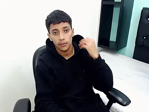 Онлайн чат XXX brayan__hot__