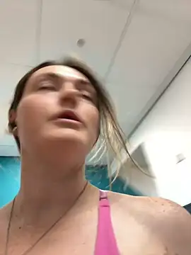 BonnieUKx's Live XXX Chat