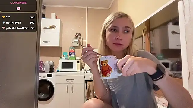 Онлайн чат XXX AngelJeni