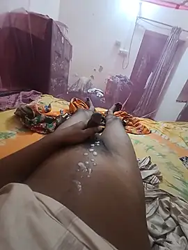nnjum's Live XXX Chat