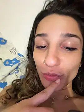 צ'אט XXX בשידור חי של eloravane