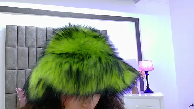 Skyler_Fox_'s Live XXX Chat