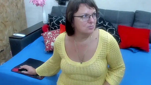 KittyCharm's Live XXX Chat