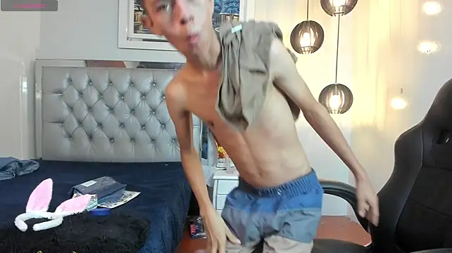 Czat XXX na żywo – fem_danny7