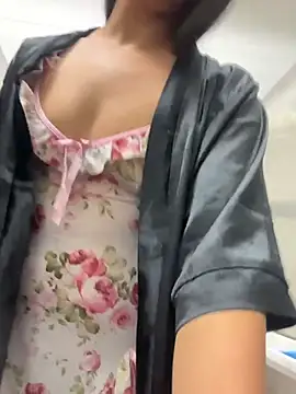 HappyKittyXXX live XXX chat