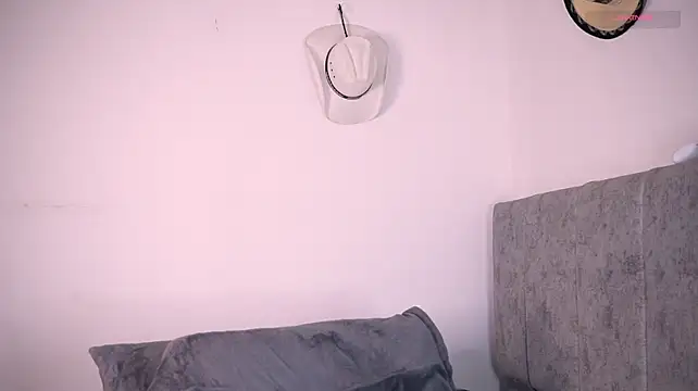 Chat +18 de aydan_hw ao vivo