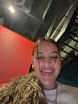 Alana15 - TOPLESS SQUIRT IN PUBLIC TICKETSHOW