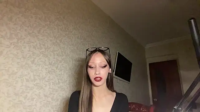 KoriLevander live XXX chat