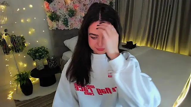 MiracleCurly Live XXX Chat