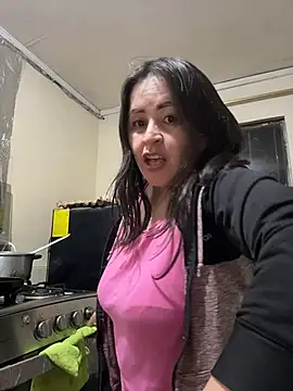 latinfemale Chat XXX in diretta