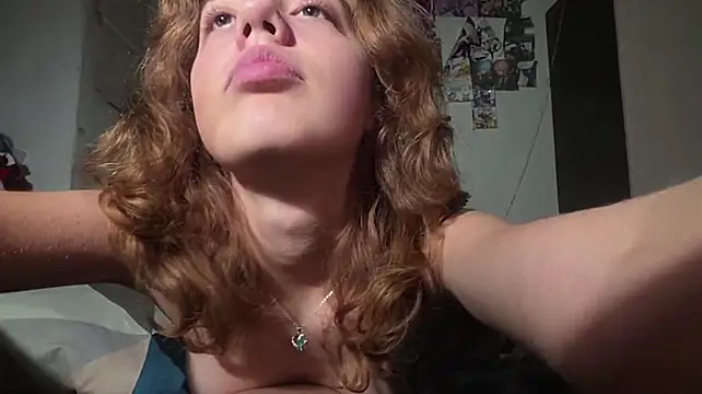 GiannaBirrueta - i will be topless. just tip to support
