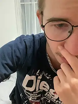 YoungSebi 现场XXX聊天