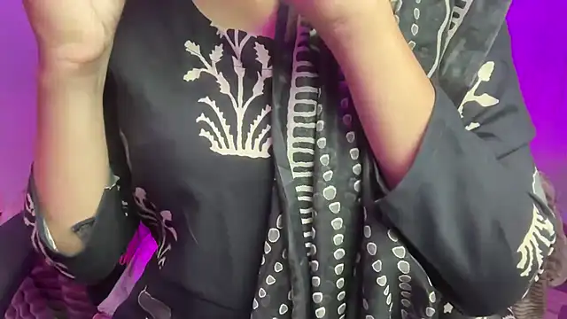 แชท XXX สดของ QueenAngelena