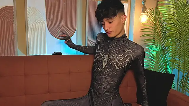 Patrick_Howland_ élő XXX-chatje