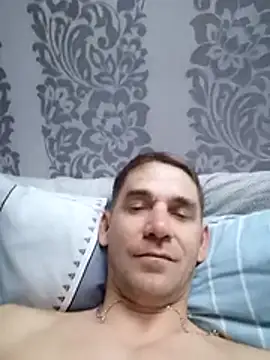 FreeRider111n Live XXX chat