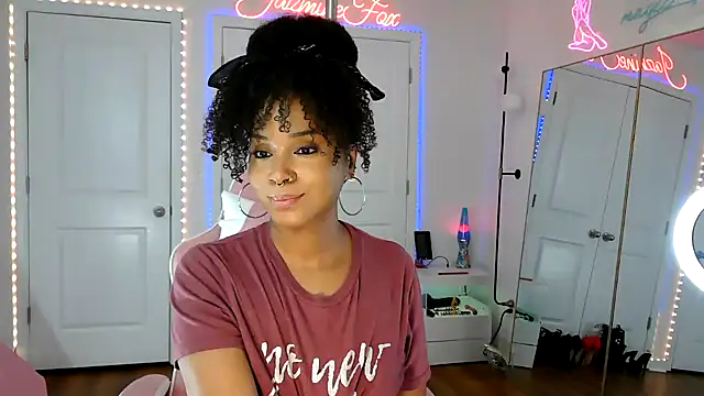JazmineFoxx Chat XXX in diretta